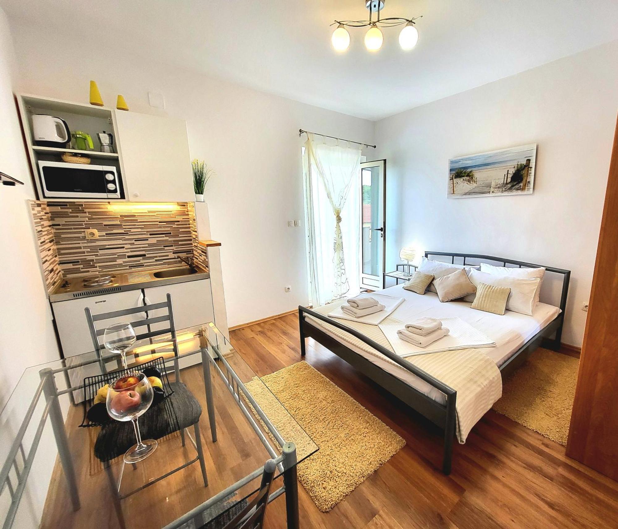 Apartments Vrisnik Jelsa  Dış mekan fotoğraf