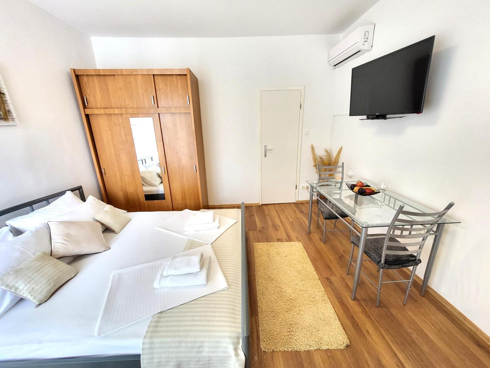 Apartments Vrisnik Jelsa  Dış mekan fotoğraf