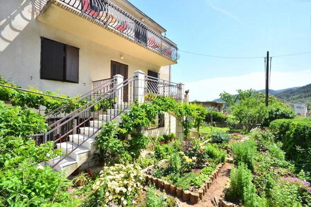 Apartments Vrisnik Jelsa  Dış mekan fotoğraf