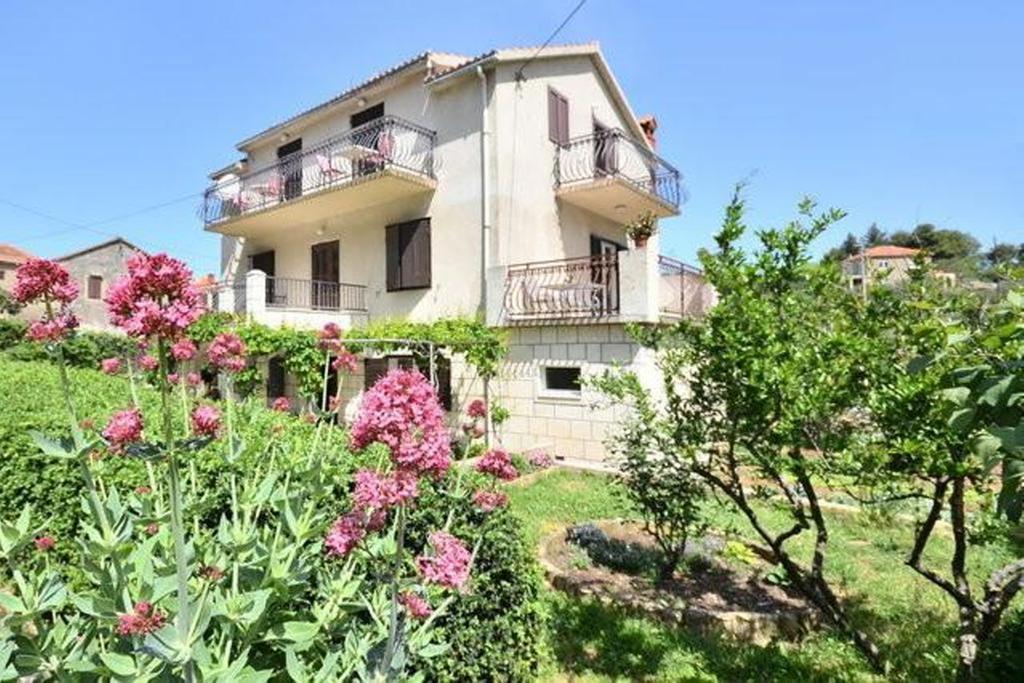 Apartments Vrisnik Jelsa  Dış mekan fotoğraf