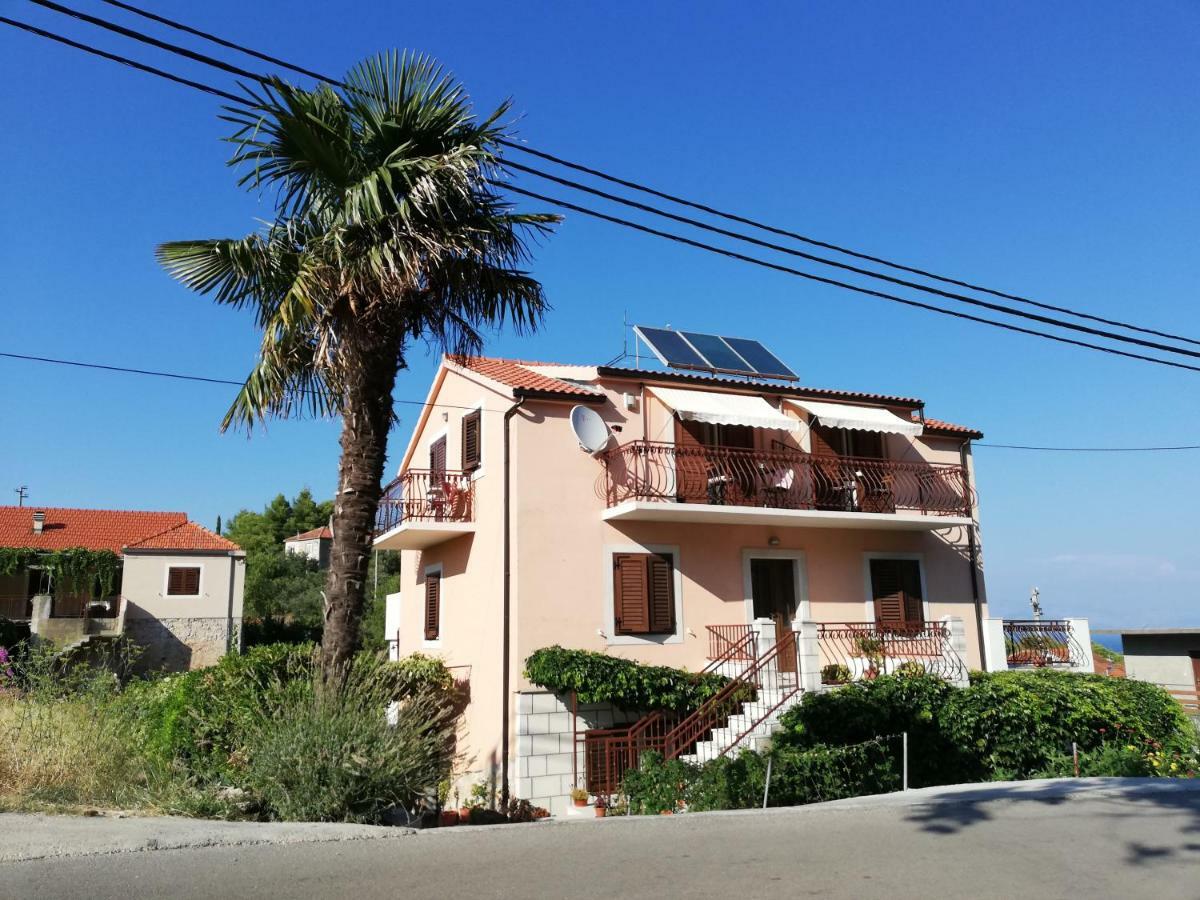 Apartments Vrisnik Jelsa  Dış mekan fotoğraf